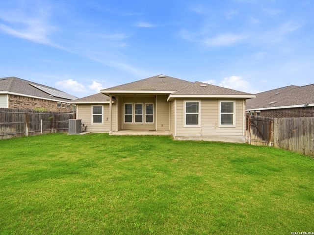 233 HOLLAND PARK, Schertz, TX 78108