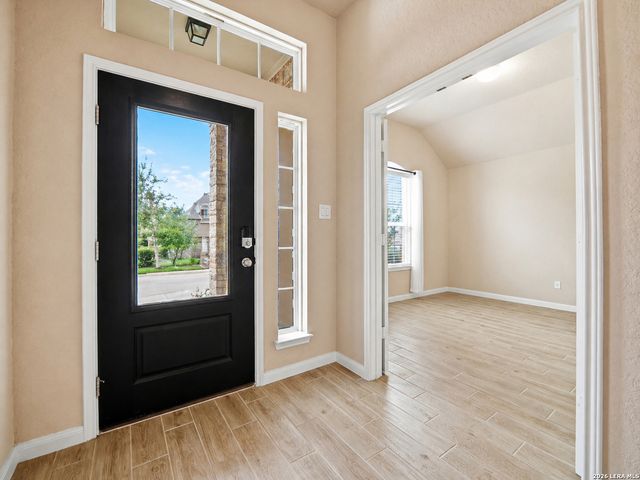 233 HOLLAND PARK, Schertz, TX 78108