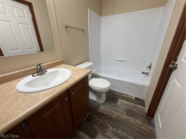 2606 Lincoln Way W 31, Massillon, OH 44647