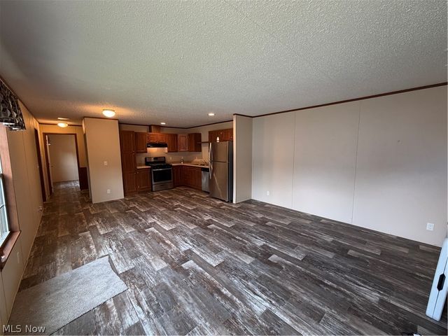 2606 Lincoln Way W 31, Massillon, OH 44647