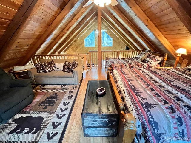 9015 E Powell Lake Road, Wetmore, MI 49895