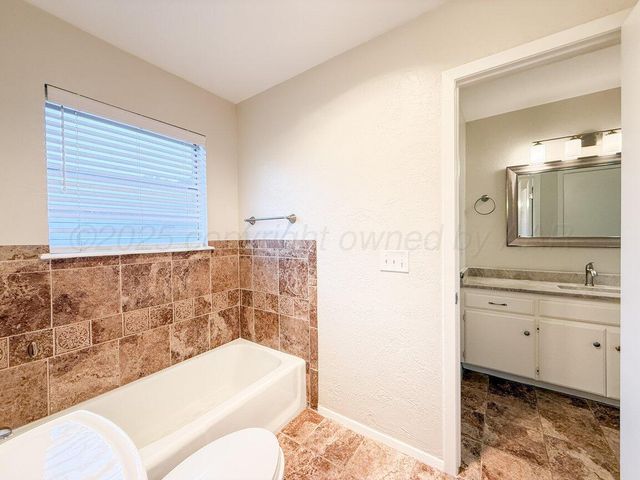 6512 GARWOOD Road, Amarillo, TX 79109