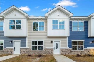 1010 Oldwood ST, Chesapeake, VA 23324