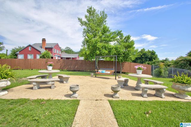400 5TH STREET N, Clanton, AL 35045