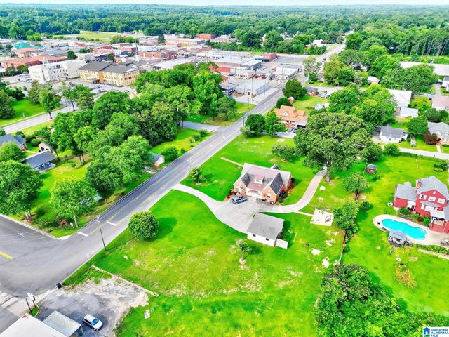400 5TH STREET N, Clanton, AL 35045