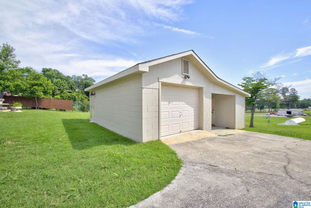 400 5TH STREET N, Clanton, AL 35045