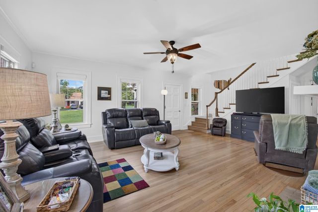400 5TH STREET N, Clanton, AL 35045