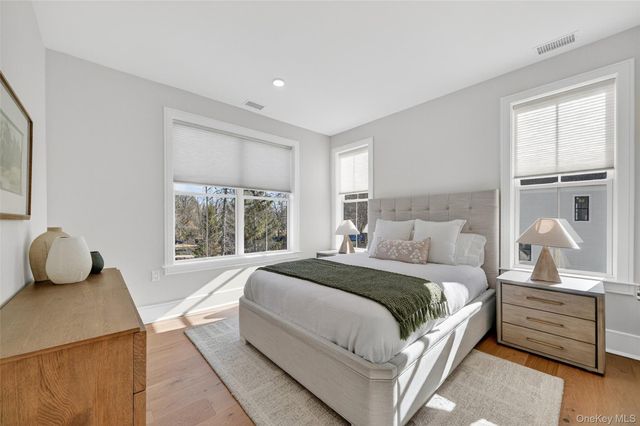 1810 Soundview Court, Yorktown Heights, NY 10598