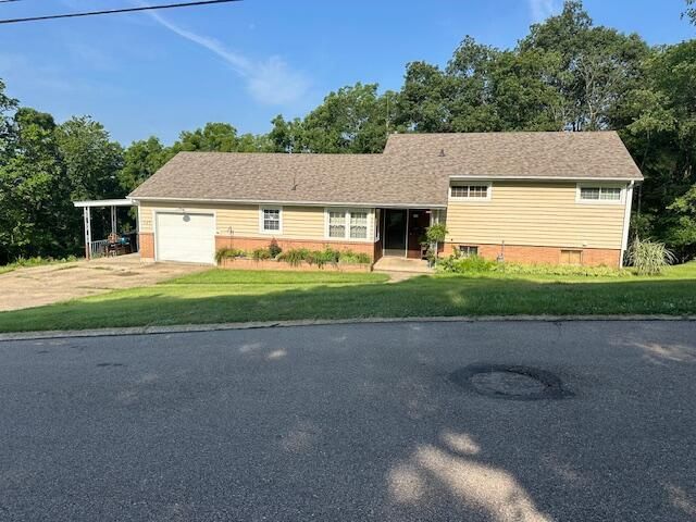 737 Glenwood Drive, Logan, OH 43138