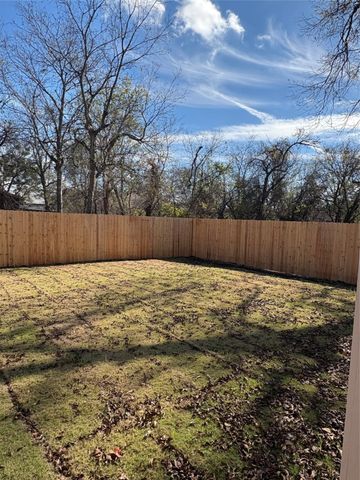 2205 Wellington Street, Greenville, TX 75401