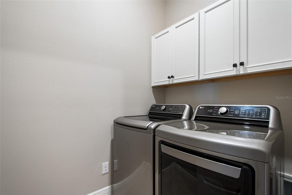 Image 57 of property listing at 19358 BANFIELD PLACE, Orlando, FL 32827