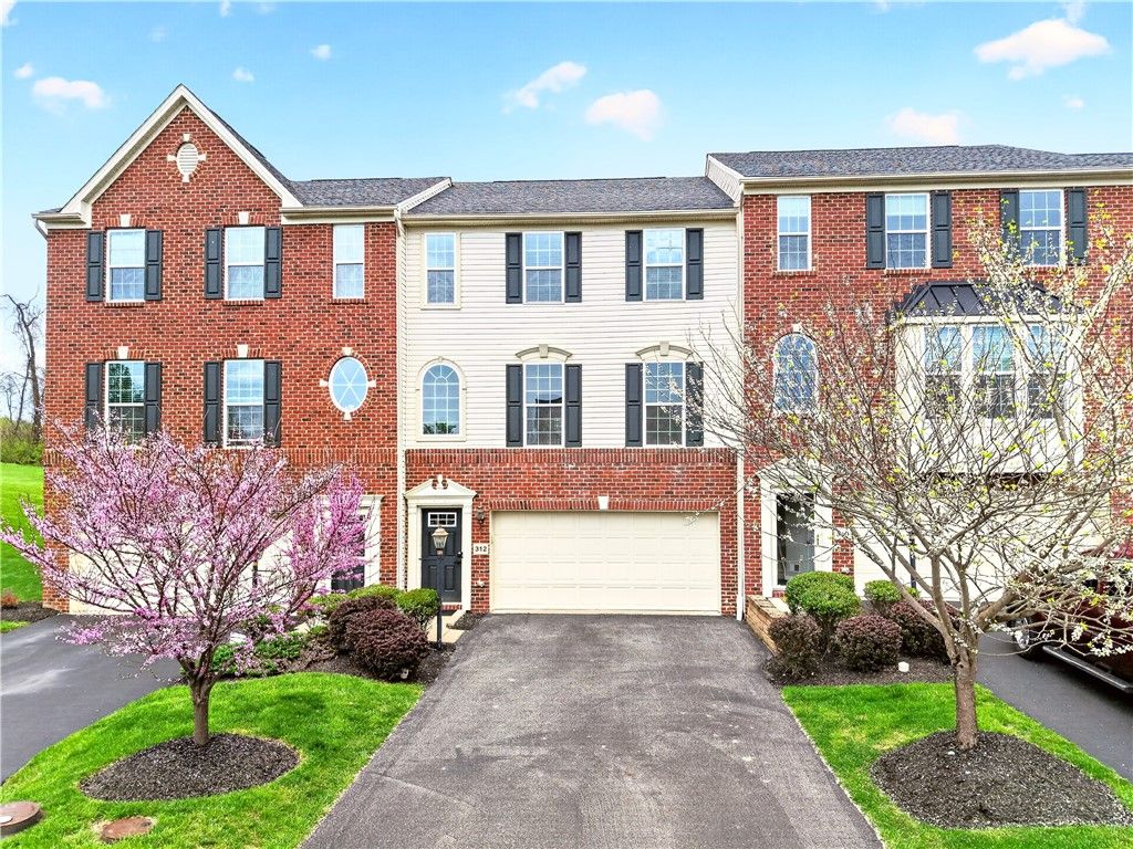312 MAPLE RIDGE DRIVE, Cecil, PA 15317