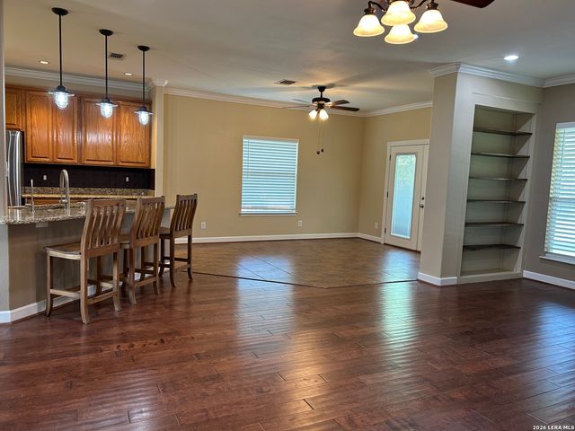 495 HILL COUNTRY DR, Pipe Creek, TX 78063