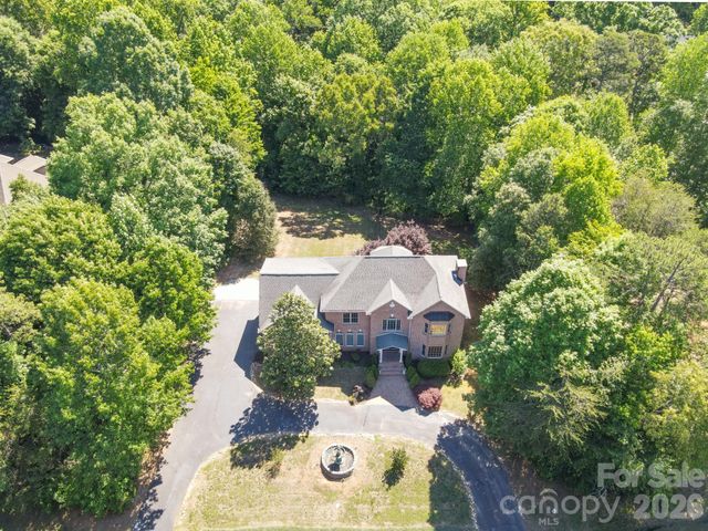 381 Lake Forest Drive, Taylorsville, NC 28681