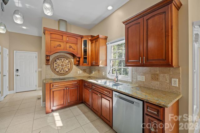 381 Lake Forest Drive, Taylorsville, NC 28681