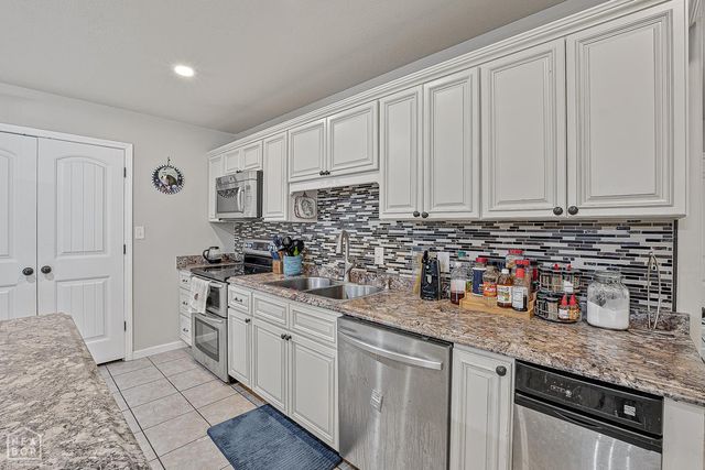 52 County Road 7180, Jonesboro, AR 72405