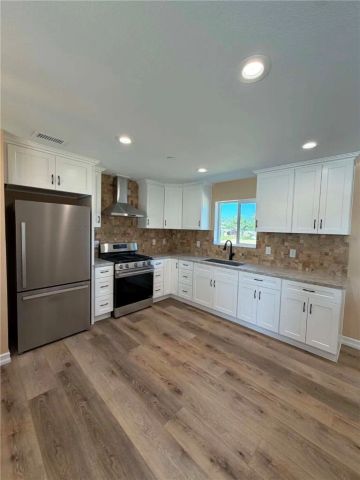 40118 25th West A, Palmdale, CA 93551