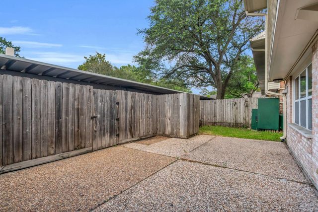 12985 Trail Hollow Drive 6, Houston, TX 77079
