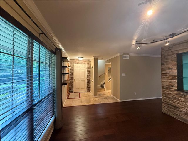12985 Trail Hollow Drive 6, Houston, TX 77079