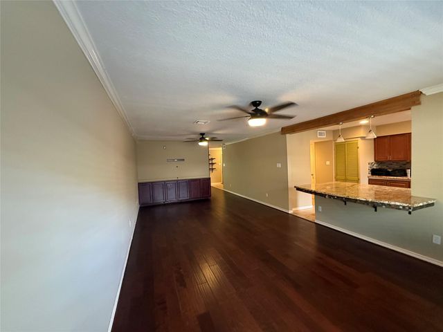 12985 Trail Hollow Drive 6, Houston, TX 77079