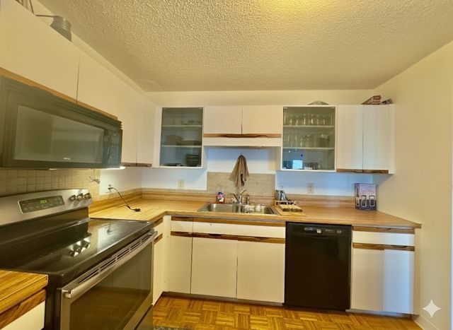 100 Cove Way 506, Quincy, MA 02169