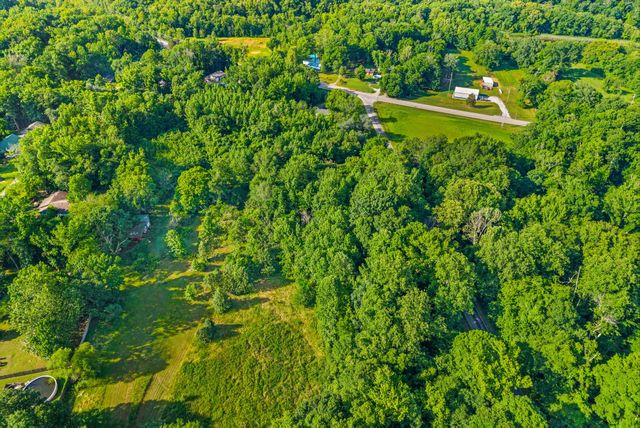 1010 Saddle Tree Rd, Ashland City, TN 37015