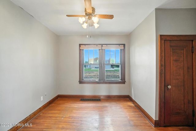 29 Lemoyne Road, Northwood, OH 43619