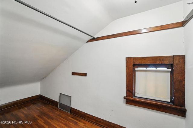 29 Lemoyne Road, Northwood, OH 43619