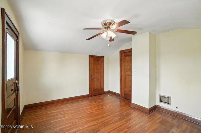 29 Lemoyne Road, Northwood, OH 43619