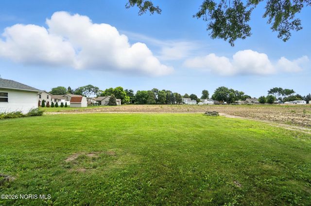 29 Lemoyne Road, Northwood, OH 43619