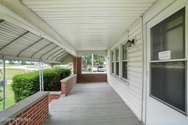 29 Lemoyne Road, Northwood, OH 43619