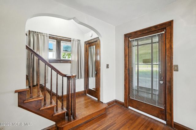 29 Lemoyne Road, Northwood, OH 43619