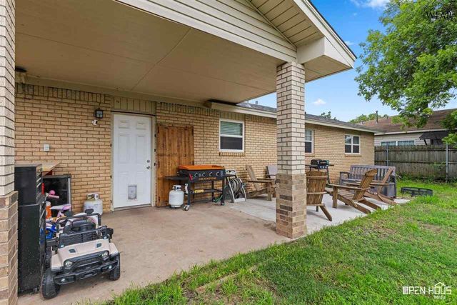 5108 ROCKPOINT STREET, Wichita Falls, TX 76310