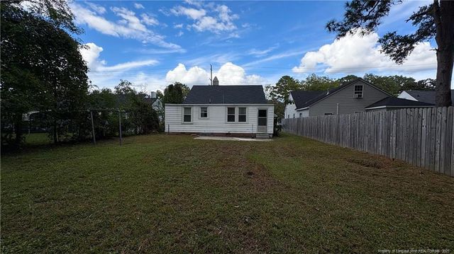 1105 Colonial Avenue, Greenville, NC 27834