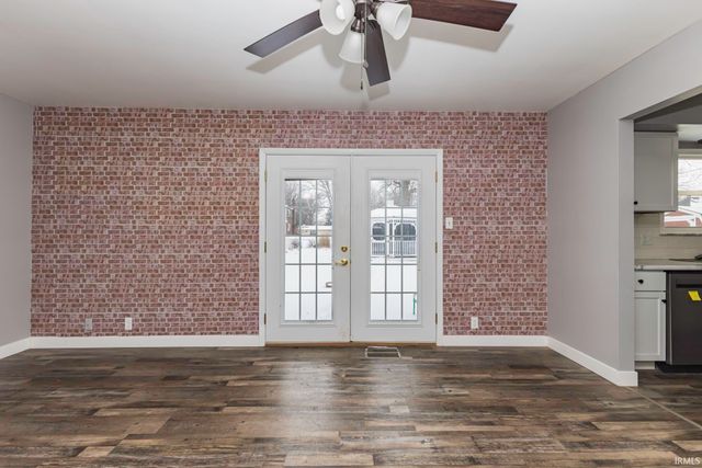 2000 N Alden Road, Muncie, IN 47304