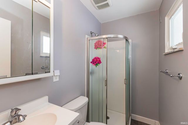 2000 N Alden Road, Muncie, IN 47304