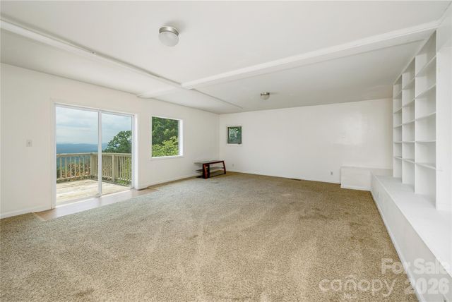 811 Town Mountain Road, Asheville, NC 28804