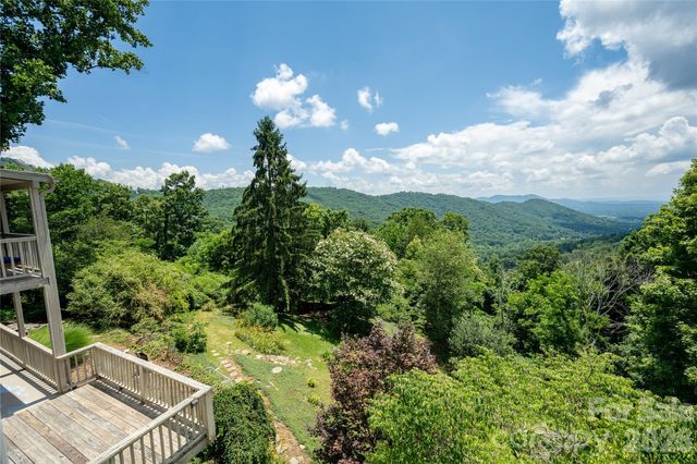811 Town Mountain Road, Asheville, NC 28804