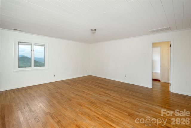 811 Town Mountain Road, Asheville, NC 28804