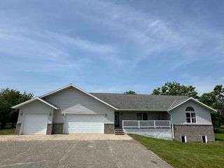 18851 121st Avenue, Leaf River Twp, MN 56482