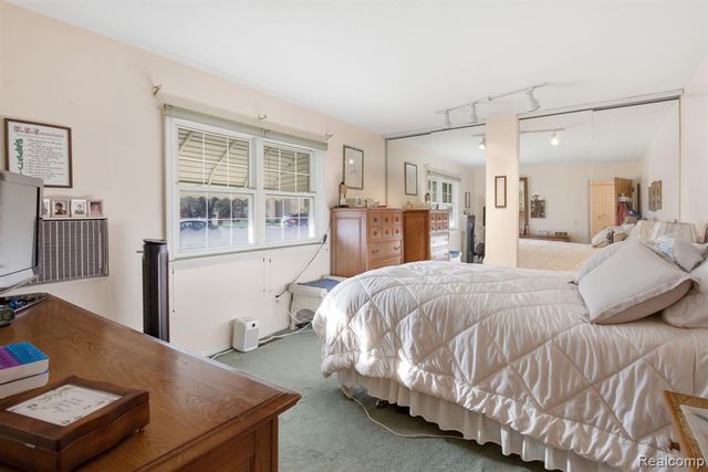 1199 S Sheldon Road I64, Plymouth, MI 48170