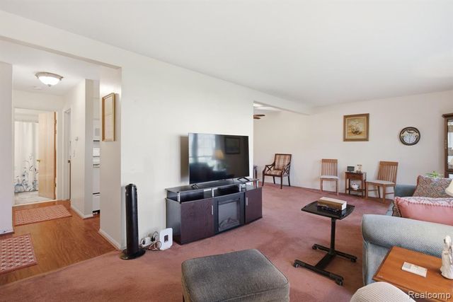 1199 S Sheldon Road I64, Plymouth, MI 48170