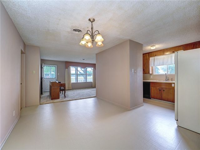 702 Drexel Dr, Corpus Christi, TX 78412
