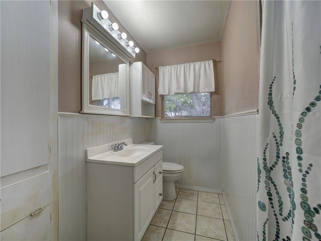 702 Drexel Dr, Corpus Christi, TX 78412