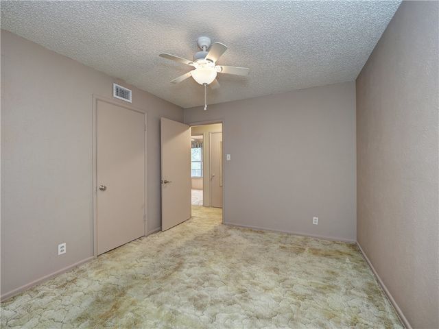 702 Drexel Dr, Corpus Christi, TX 78412