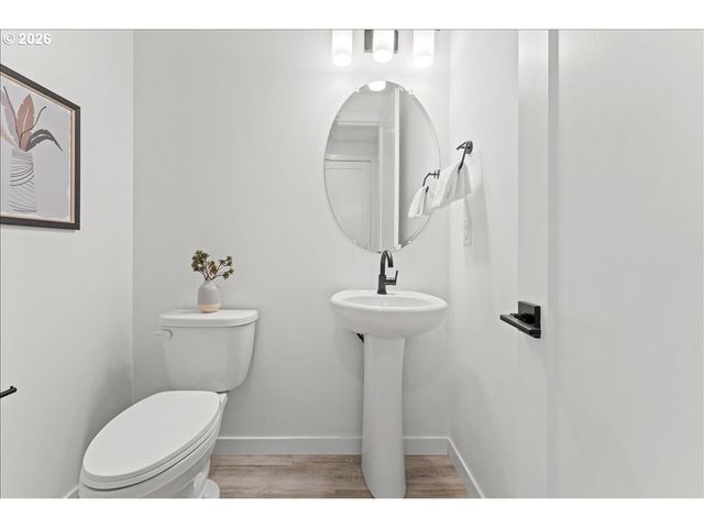 1210 N SYCAMORE St, Canby, OR 97013