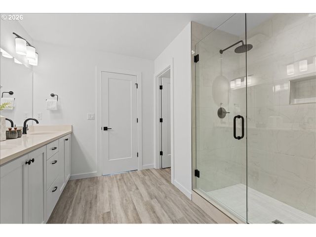 1210 N SYCAMORE St, Canby, OR 97013