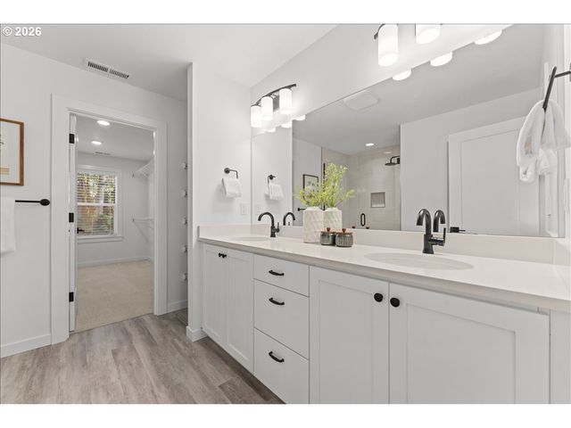 1210 N SYCAMORE St, Canby, OR 97013