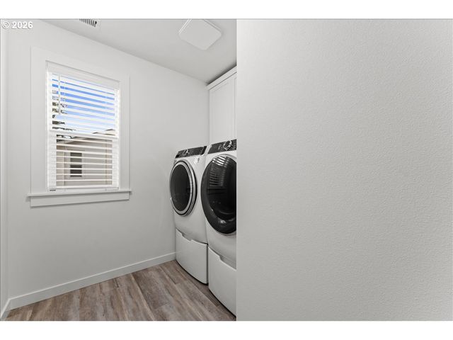 1210 N SYCAMORE St, Canby, OR 97013