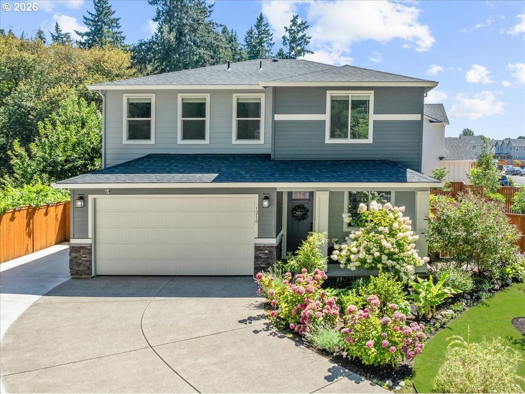 1210 N SYCAMORE St, Canby, OR 97013